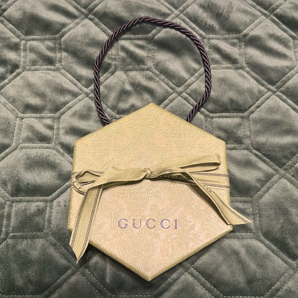 Gucci dog collar